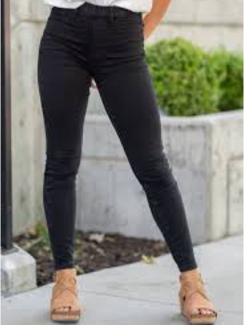 Judy Blue High-Rise Black Skinny Jeans